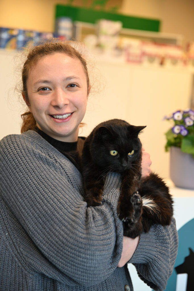 Celine Pham met kat